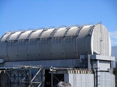 福島第一原発_建屋.JPG